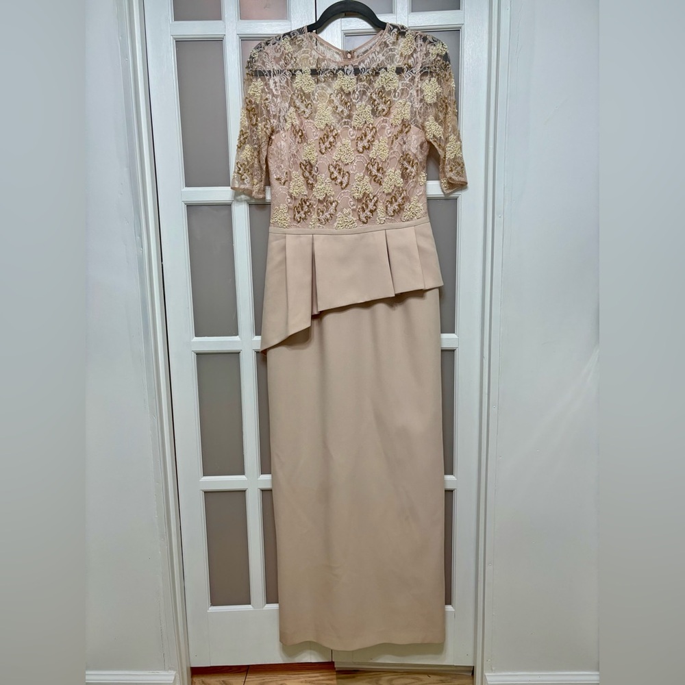 Teri Jon Rickie Freeman Beaded Lace Gown Formal Nude Gold Dress Size 6